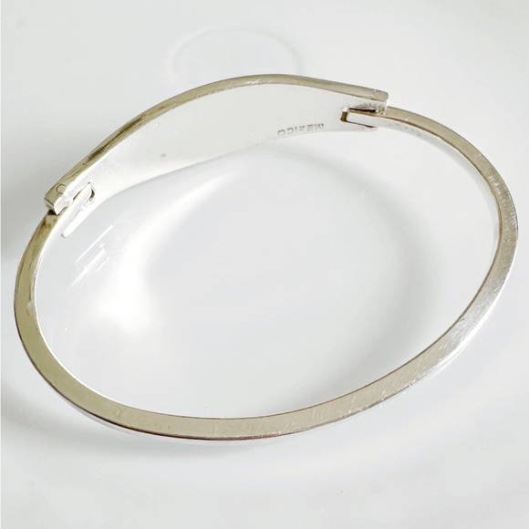 Mexican Silver Inlay Bracelet - Picture 3 of 5